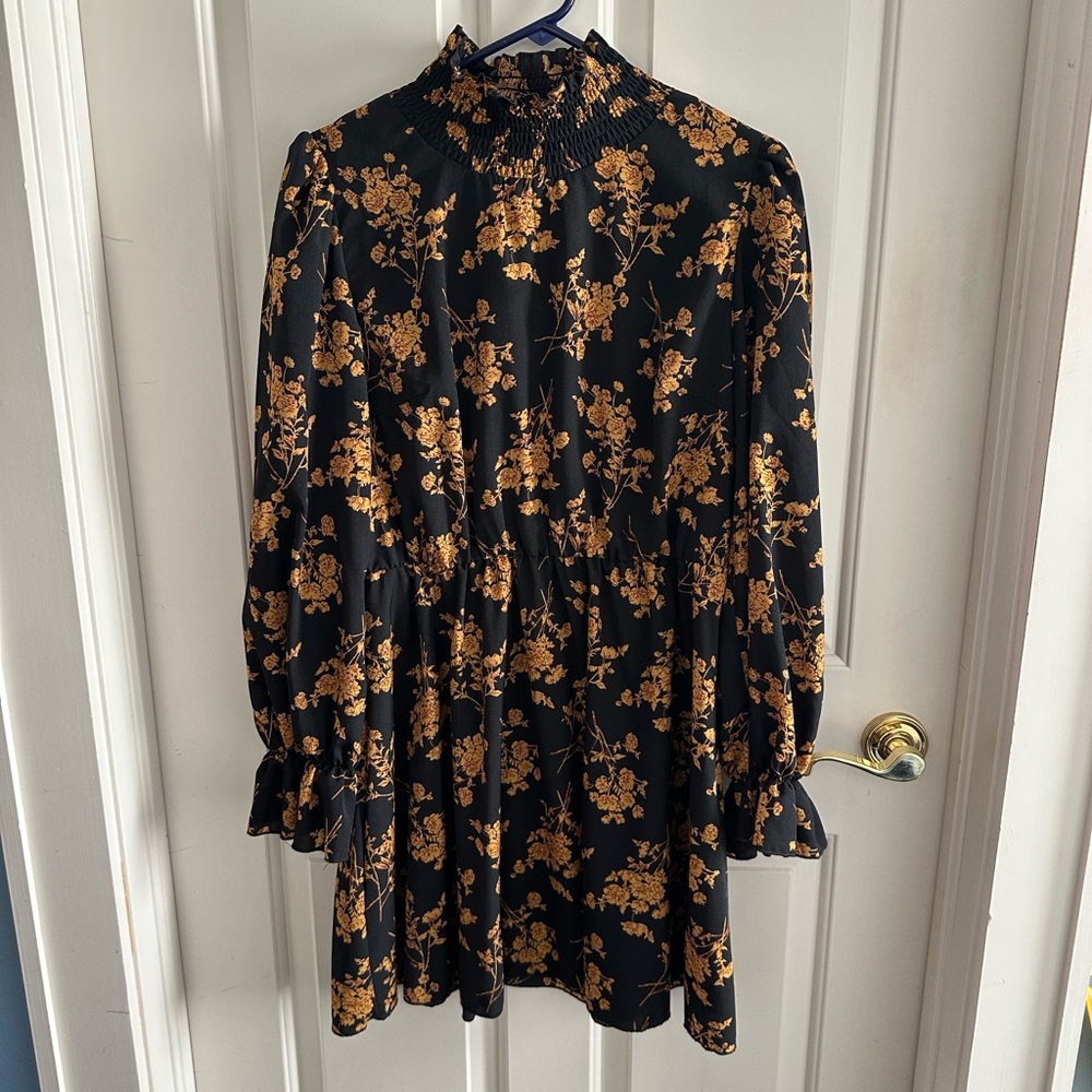 SHEIN Black and Gold Floral Long Sleeve Dress